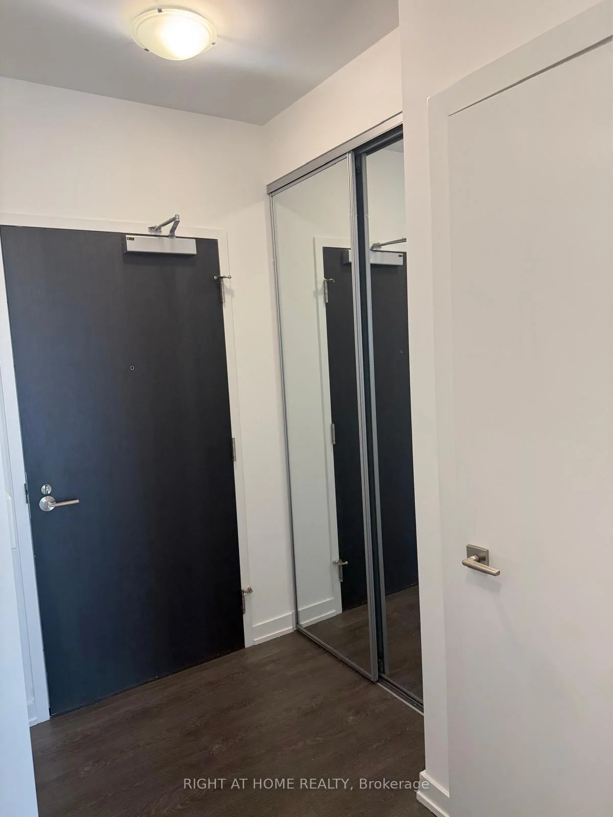 Photo 16 of Unit 1806, 609 Avenue Road, Toronto, Yonge-St. Clair — HOMEH