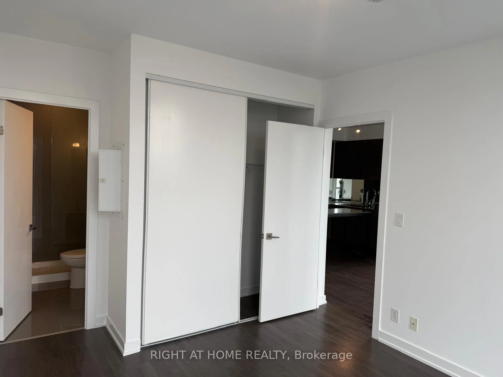 Photo 20 of Unit 1806, 609 Avenue Road, Toronto, Yonge-St. Clair — HOMEH