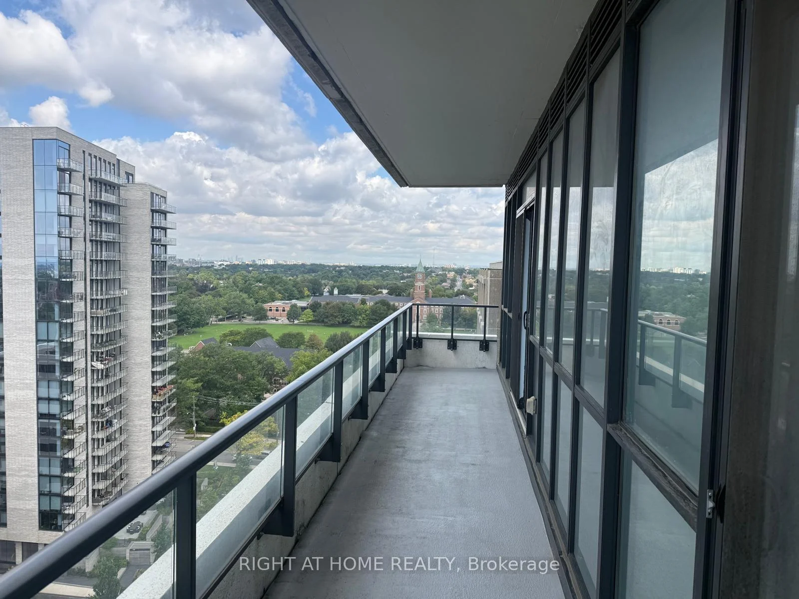 Photo 23 of Unit 1806, 609 Avenue Road, Toronto, Yonge-St. Clair — HOMEH