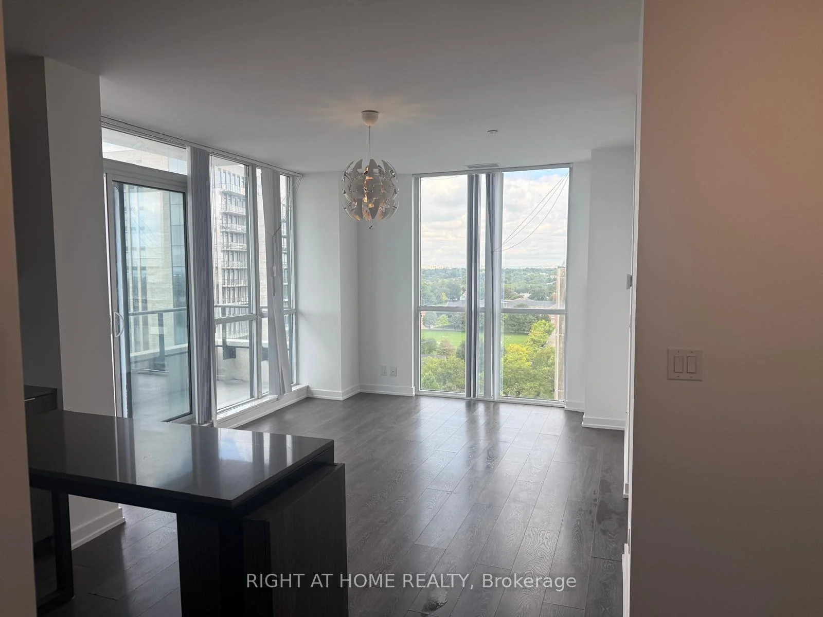 Photo 26 of Unit 1806, 609 Avenue Road, Toronto, Yonge-St. Clair — HOMEH