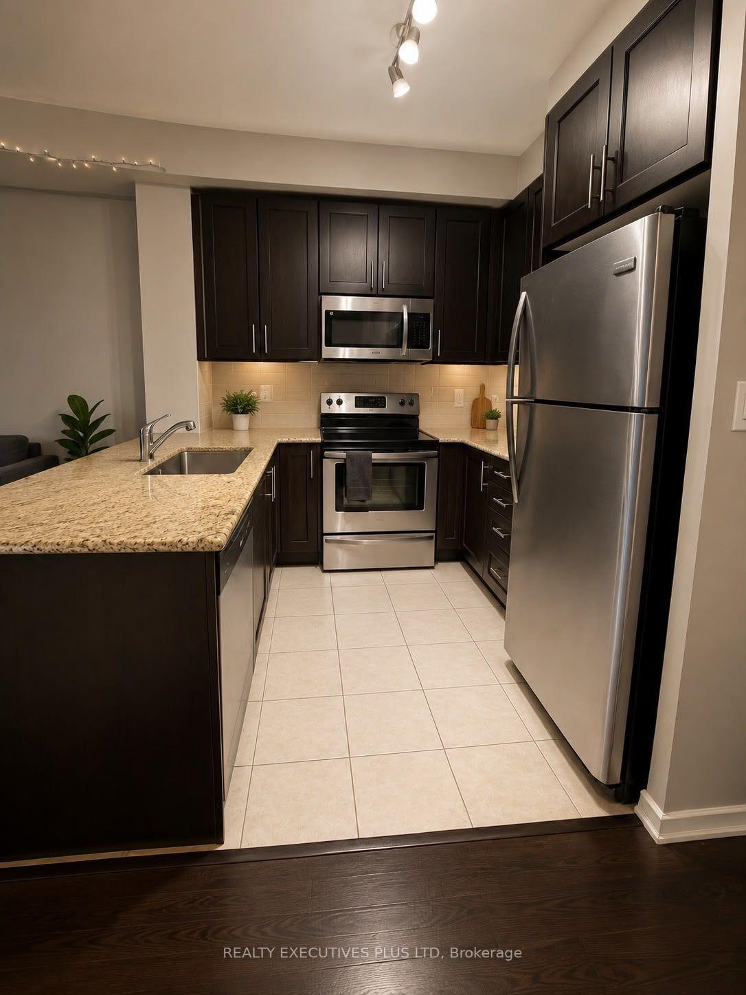 Photo 8 of Unit 404, 135 Wynford Drive, North York, Banbury-Don Mills — HOMEH