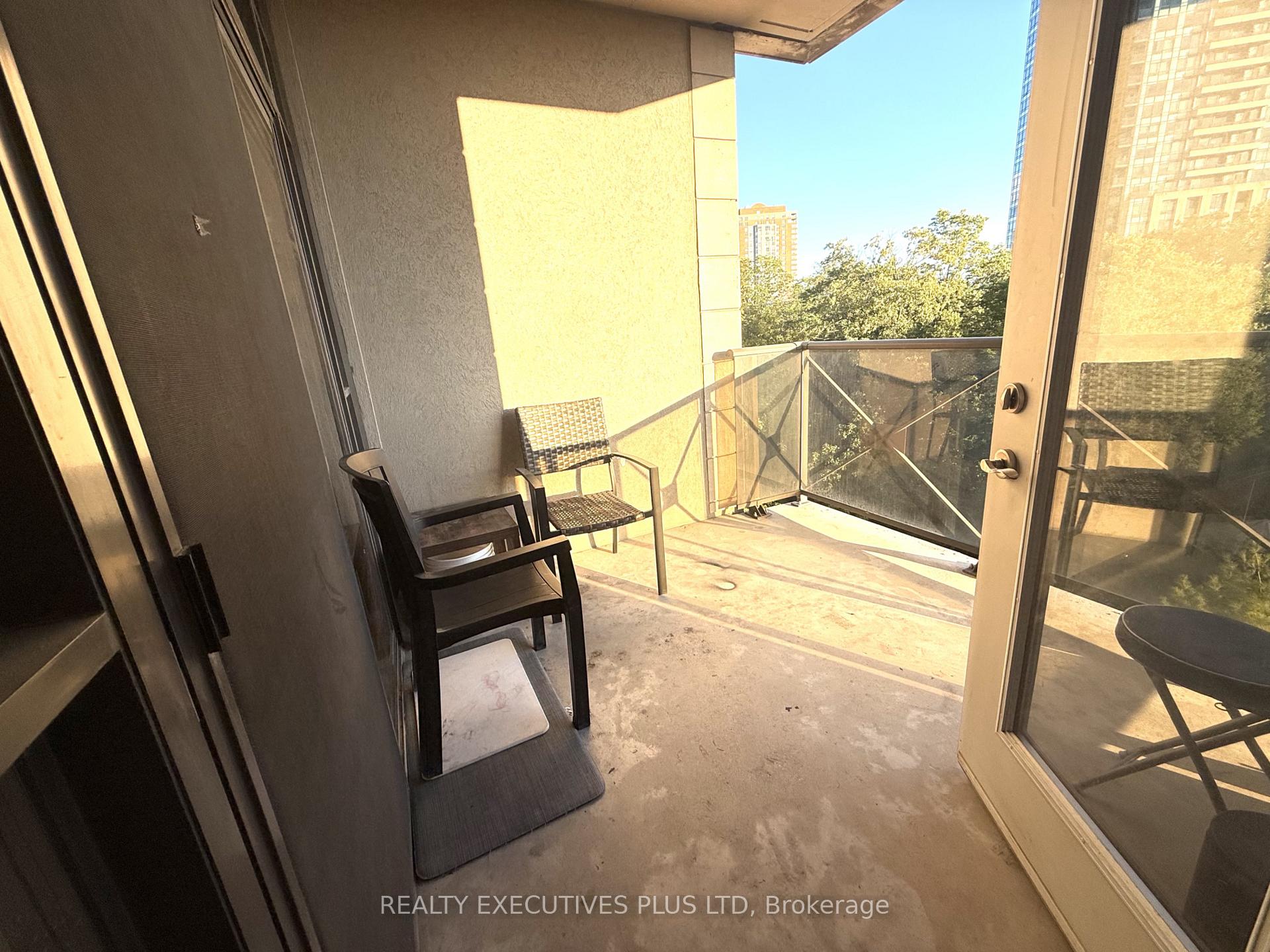 Photo 14 of Unit 404, 135 Wynford Drive, North York, Banbury-Don Mills — HOMEH
