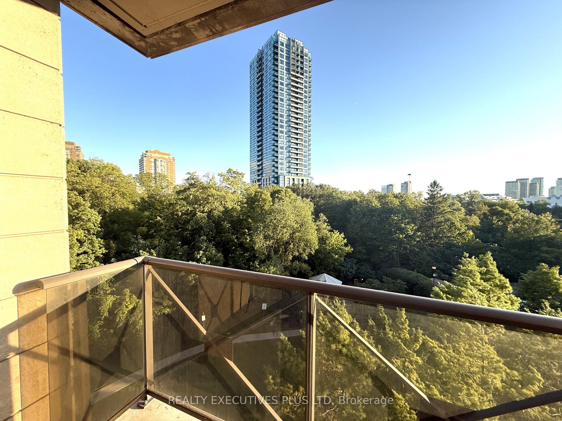Photo 16 of Unit 404, 135 Wynford Drive, North York, Banbury-Don Mills — HOMEH