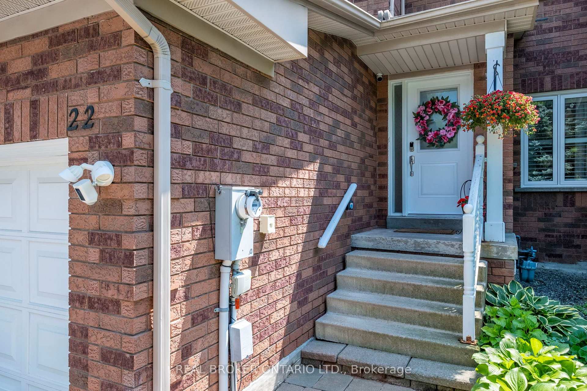 Photo 2 of 22 October Lane, Aurora, Aurora Grove — HOMEH