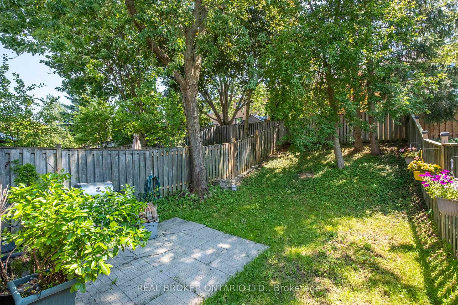 Photo 32 of 22 October Lane, Aurora, Aurora Grove — HOMEH