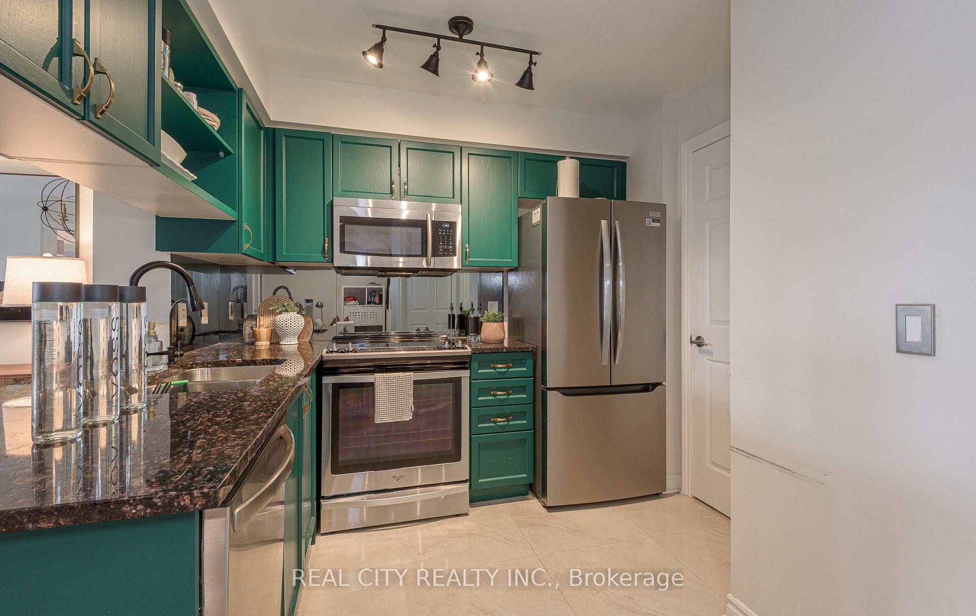 Photo 6 of Unit 704, 2325 Central Park Drive, Oakville, River Oaks — HOMEH