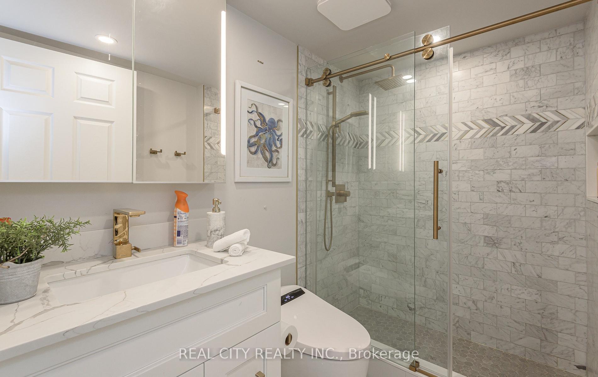 Photo 21 of Unit 704, 2325 Central Park Drive, Oakville, River Oaks — HOMEH
