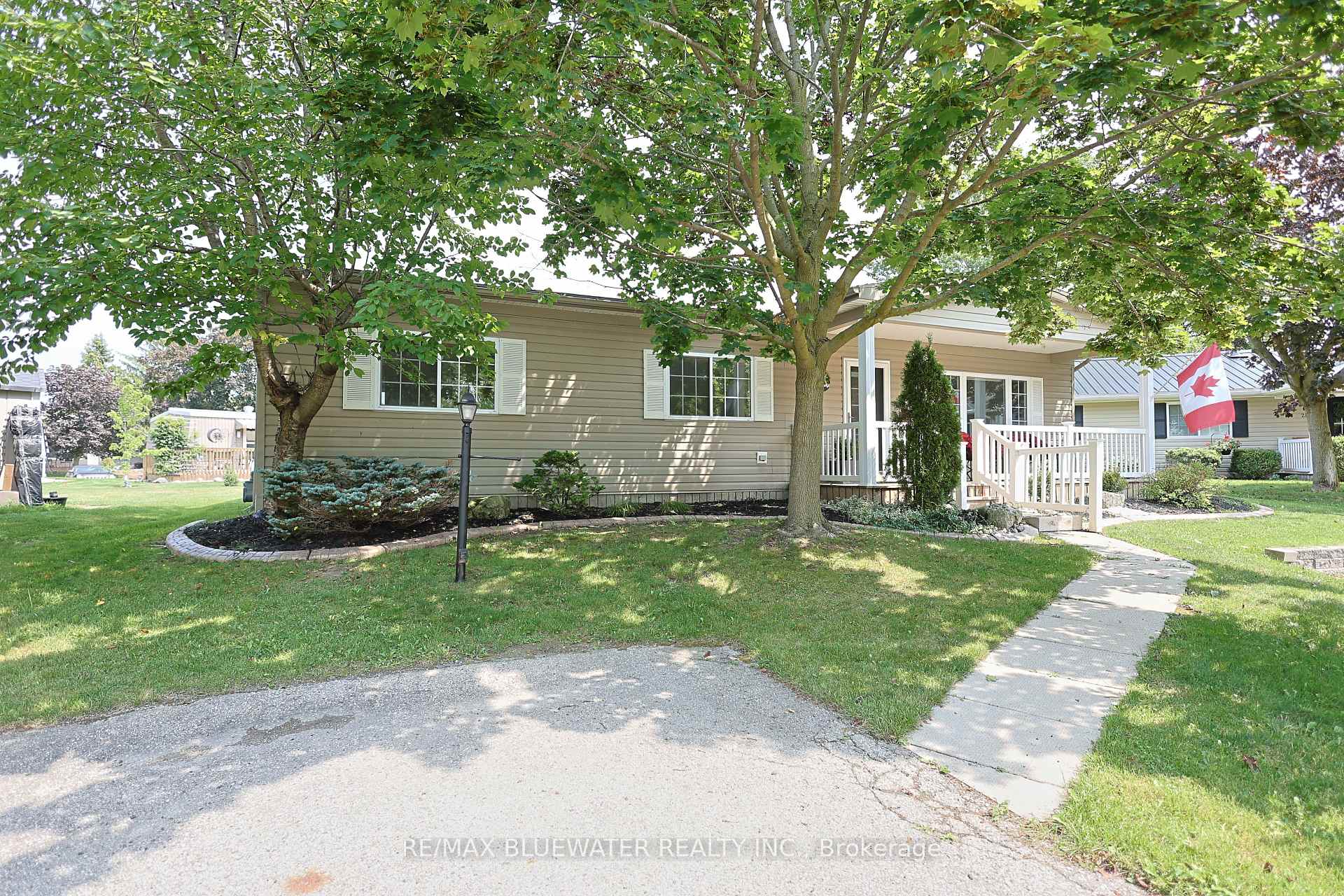 Photo 8 of 288 Concord Drive, South Huron, Stephen — HOMEH
