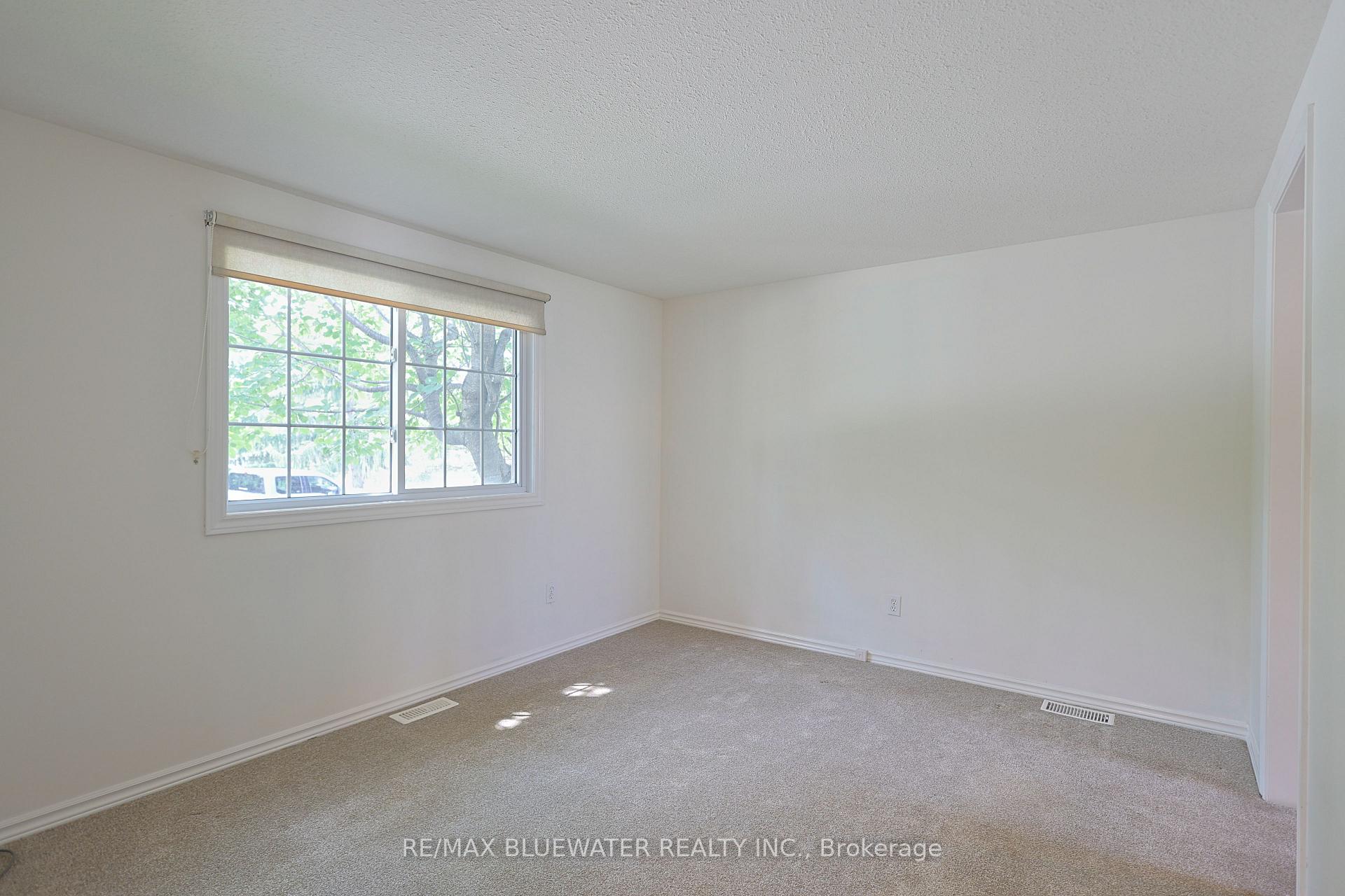 Photo 33 of 288 Concord Drive, South Huron, Stephen — HOMEH
