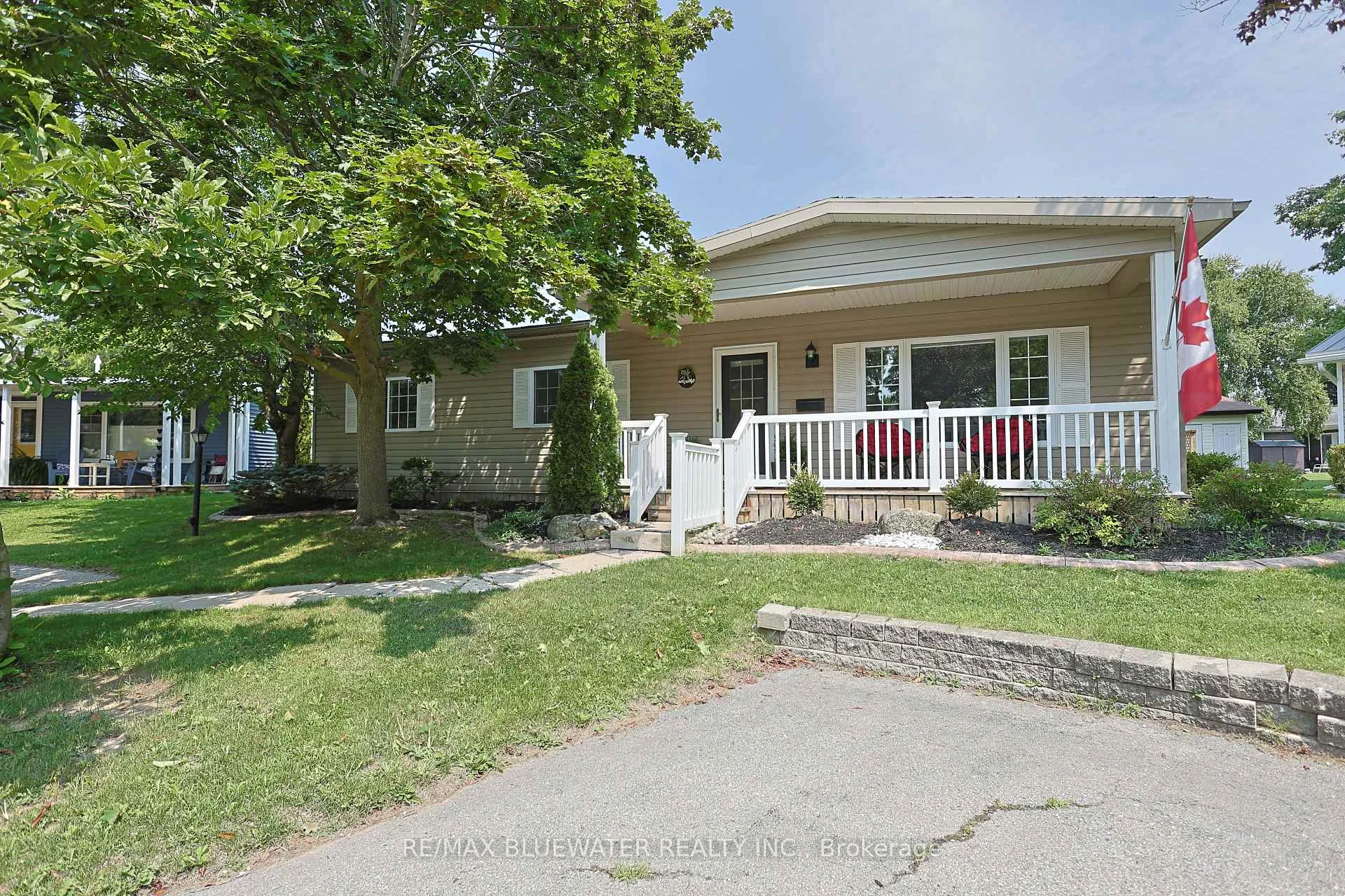 Photo 55 of 288 Concord Drive, South Huron, Stephen — HOMEH