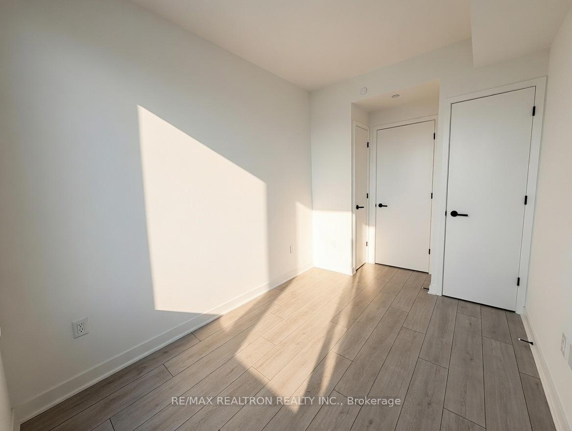 Photo 8 of Unit 1905, 55 Charles Street E, Toronto, Church-Yonge Corridor — HOMEH