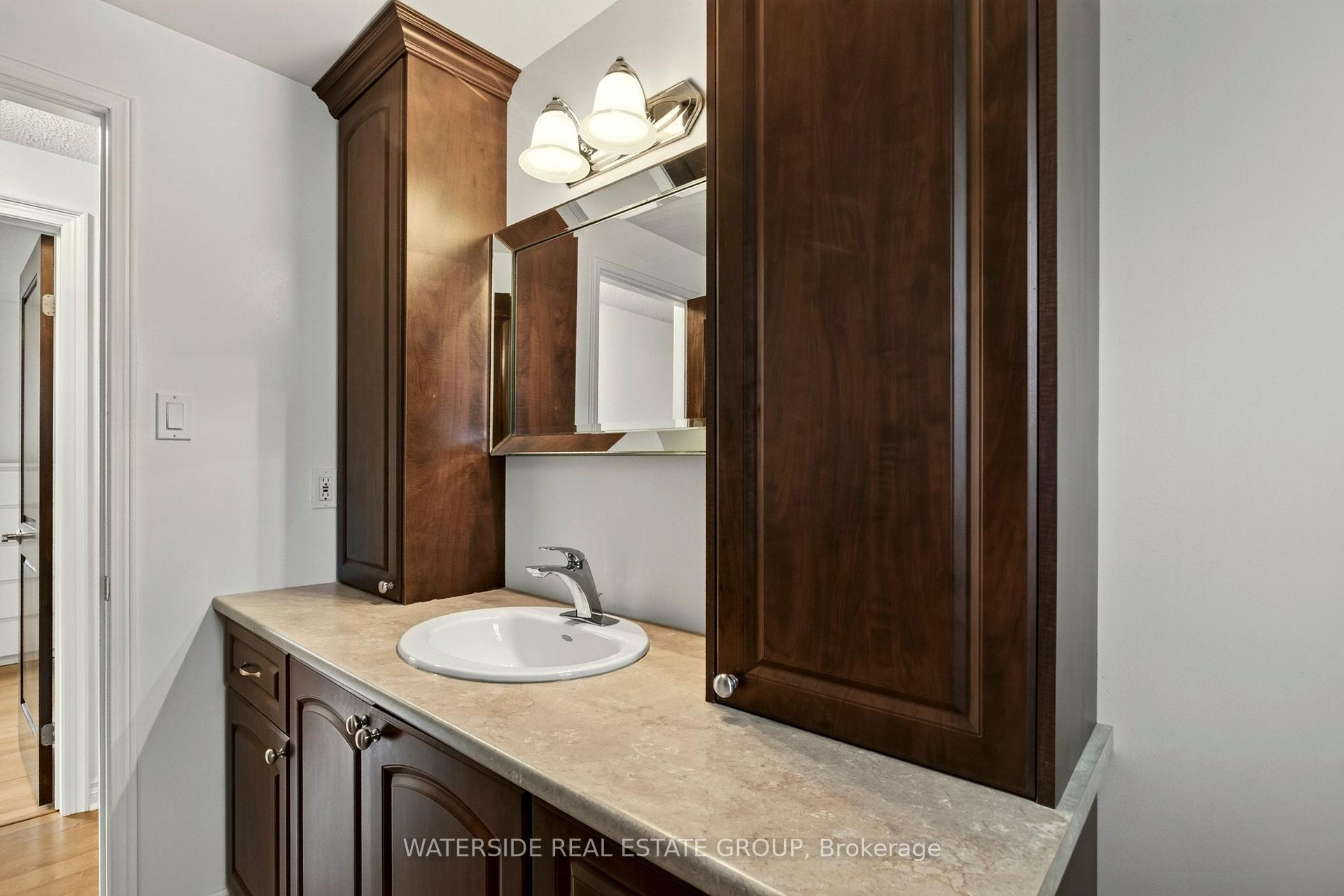 Photo 35 of 4348 Jenkins Crescent, Mississauga, Hurontario — HOMEH