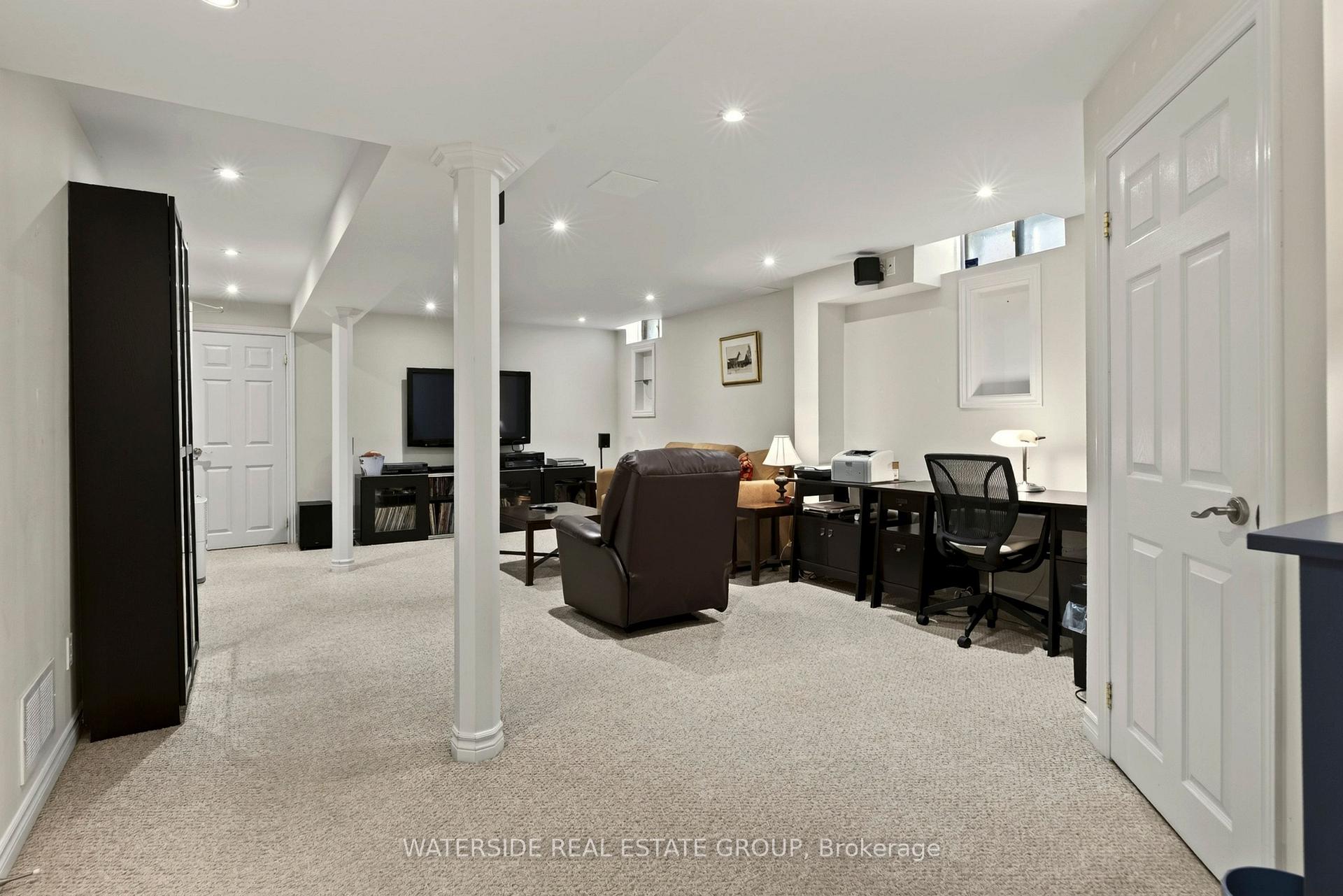 Photo 36 of 4348 Jenkins Crescent, Mississauga, Hurontario — HOMEH