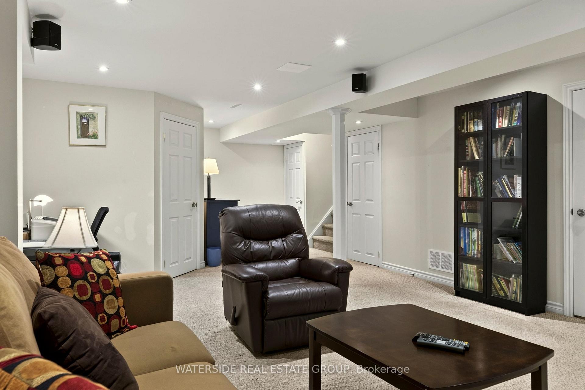 Photo 39 of 4348 Jenkins Crescent, Mississauga, Hurontario — HOMEH