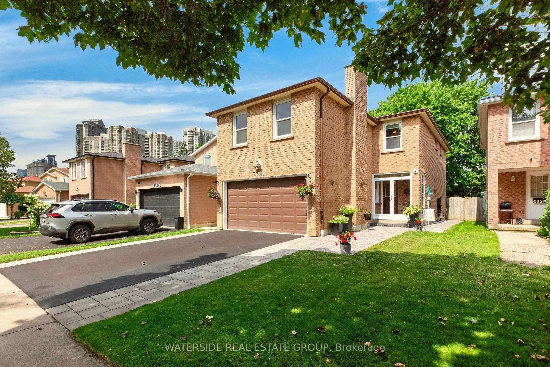 Photo 7 of 4348 Jenkins Crescent, Mississauga, Hurontario — HOMEH