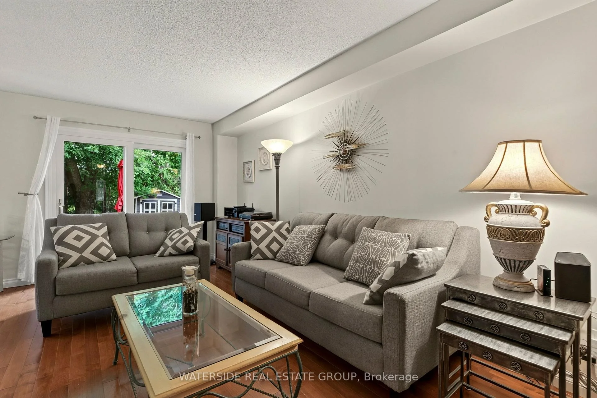 Photo 9 of 4348 Jenkins Crescent, Mississauga, Hurontario — HOMEH