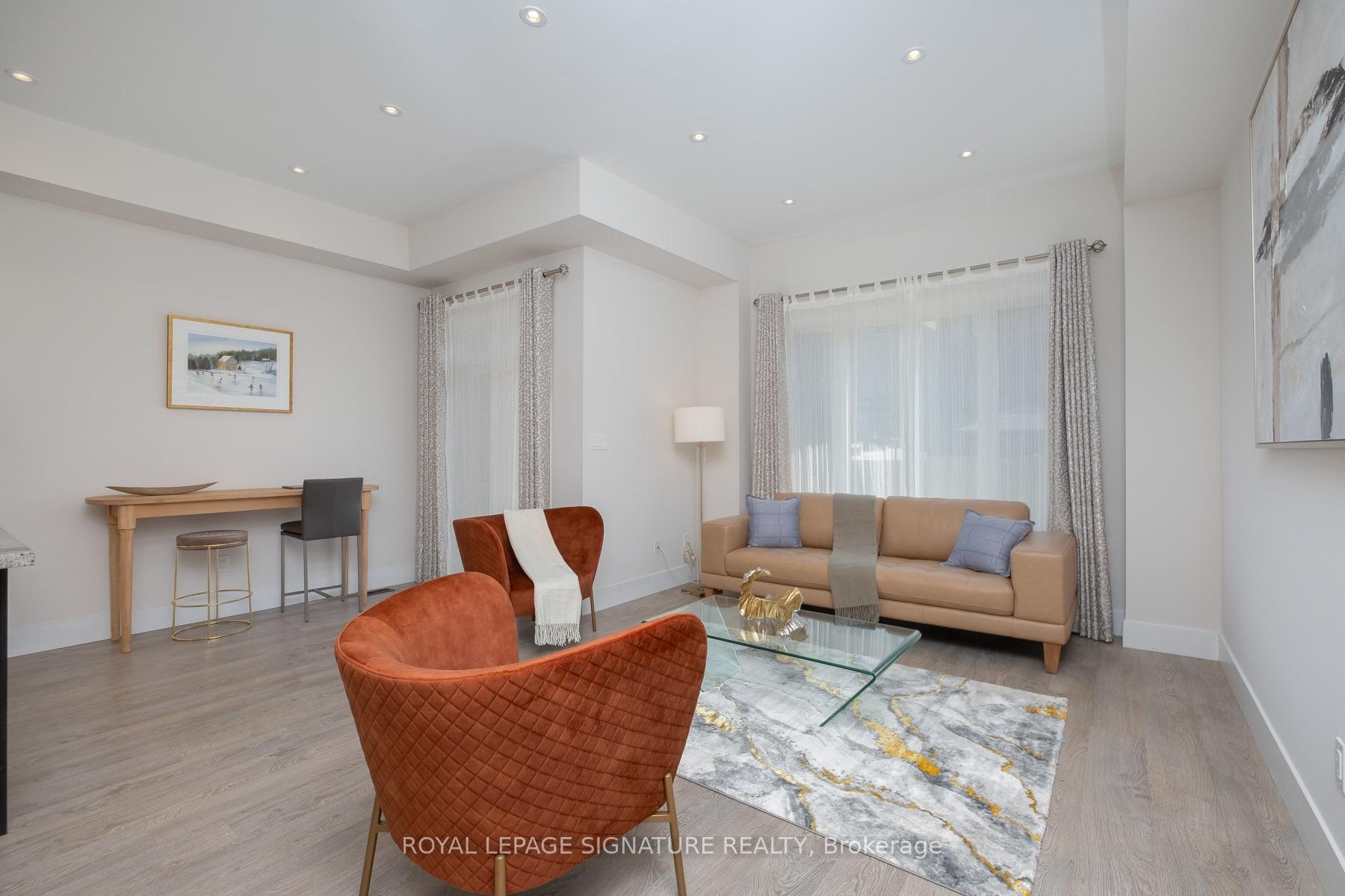Photo 6 of 215 Elyse Court, Aurora, Bayview Northeast — HOMEH