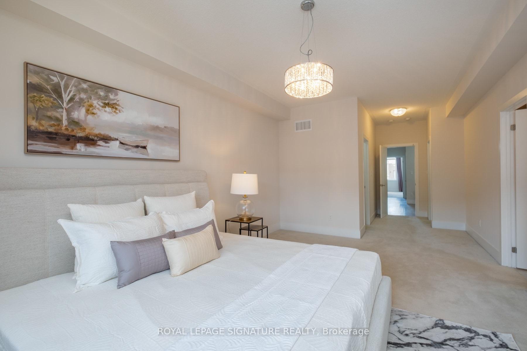 Photo 26 of 215 Elyse Court, Aurora, Bayview Northeast — HOMEH