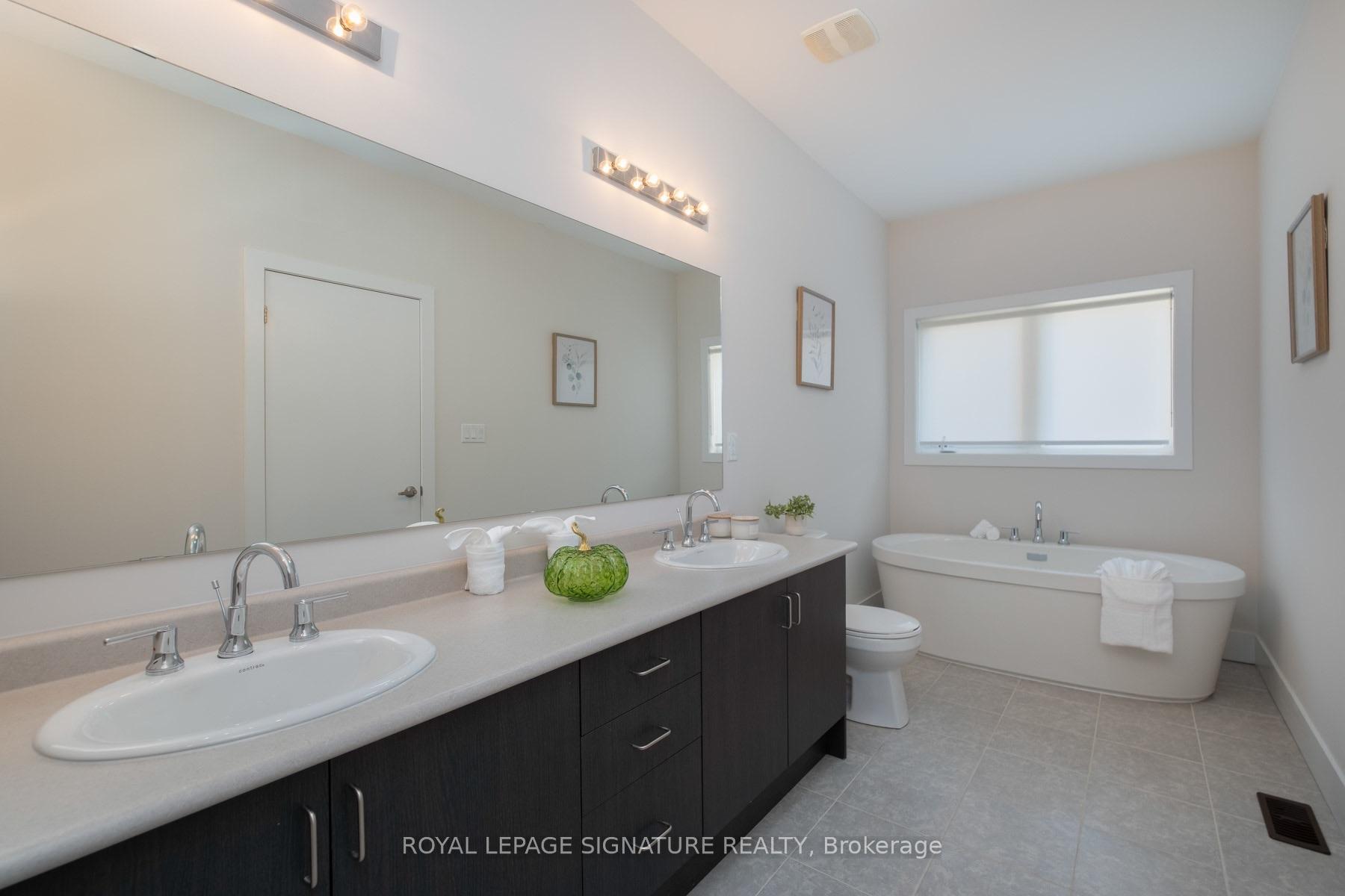 Photo 28 of 215 Elyse Court, Aurora, Bayview Northeast — HOMEH
