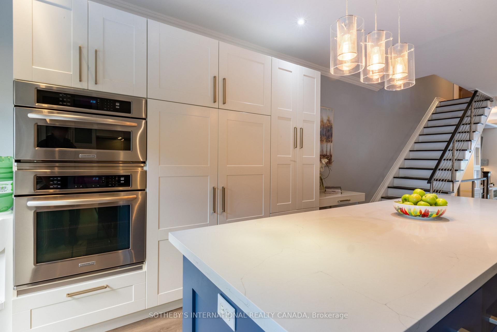 Photo 12 of 960A The Queensway, Etobicoke, Stonegate-Queensway — HOMEH
