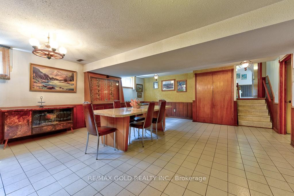 Photo 35 of 70 Malcolm Crescent, Brampton, Central Park — HOMEH