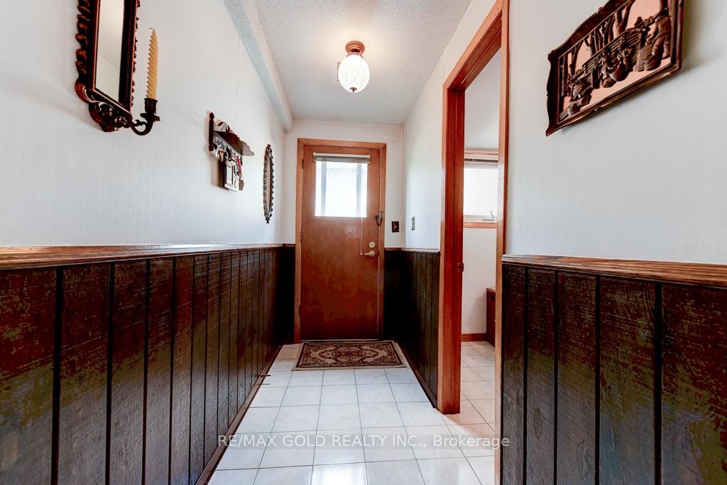Photo 38 of 70 Malcolm Crescent, Brampton, Central Park — HOMEH