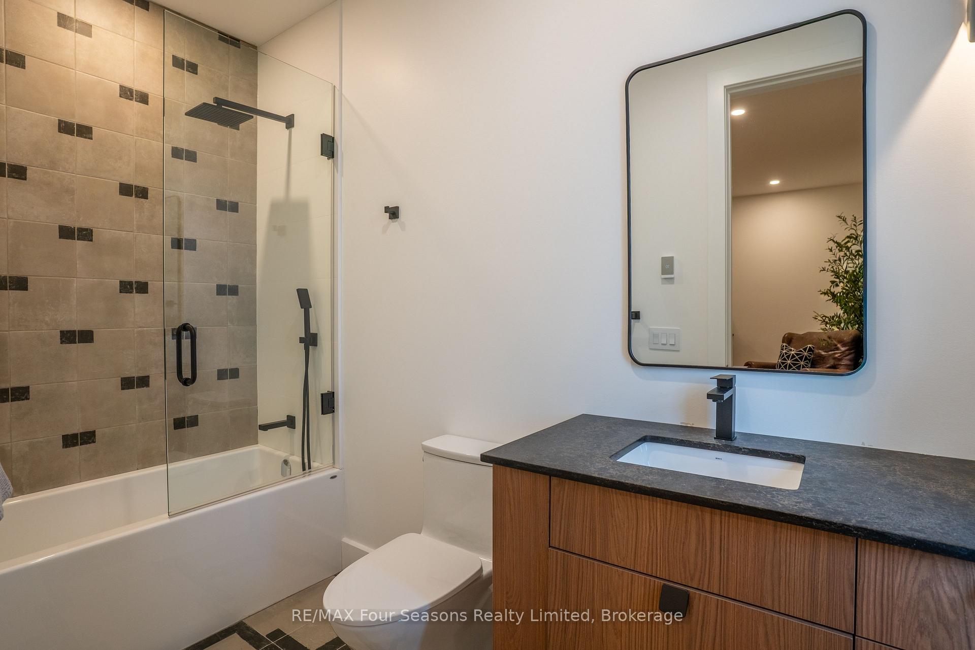 Photo 37 of 102 Barton Boulevard, Blue Mountains — HOMEH