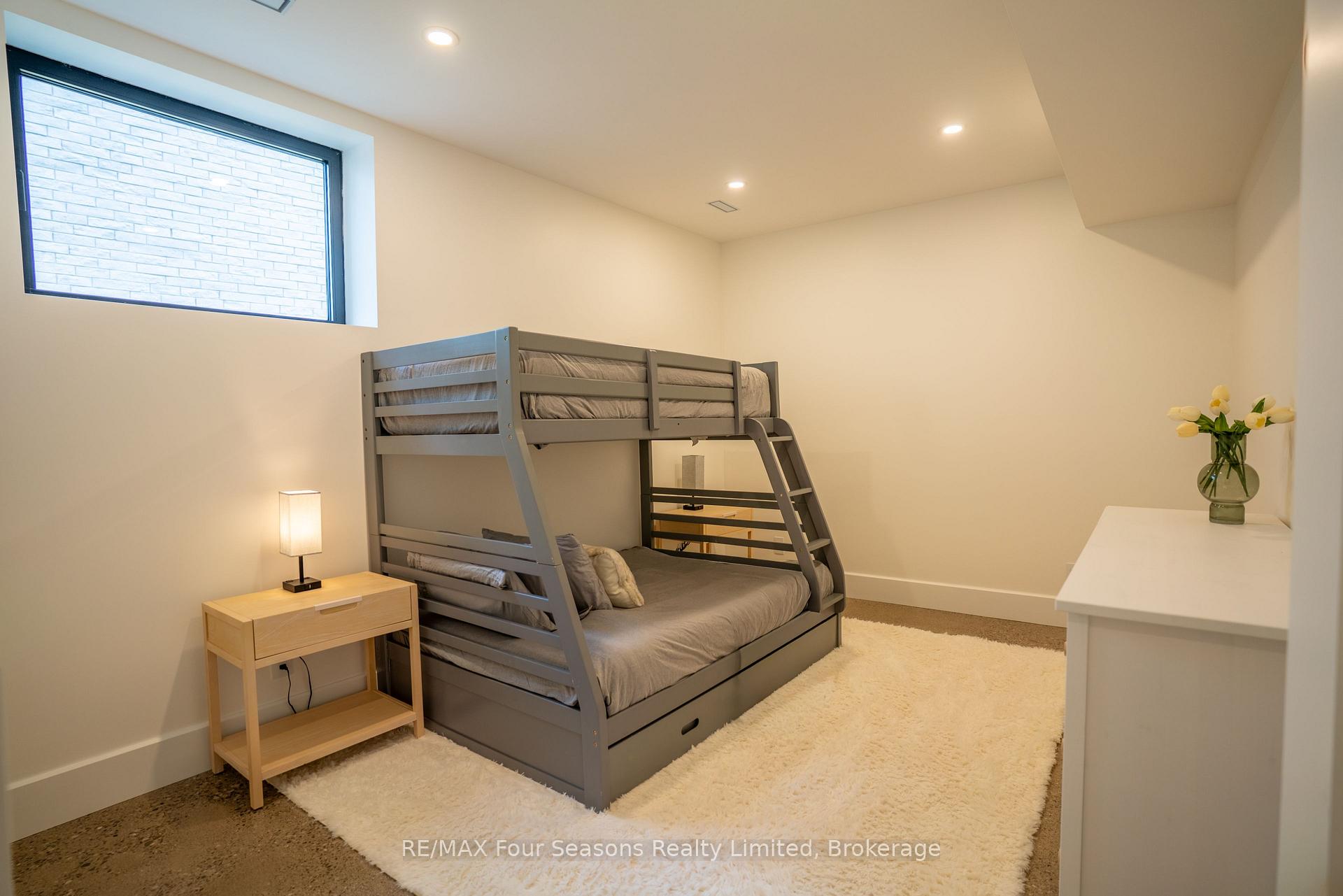 Photo 45 of 102 Barton Boulevard, Blue Mountains — HOMEH