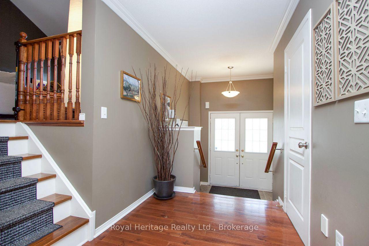 Photo 2 of 941 Langford Street, Oshawa, Eastdale — HOMEH