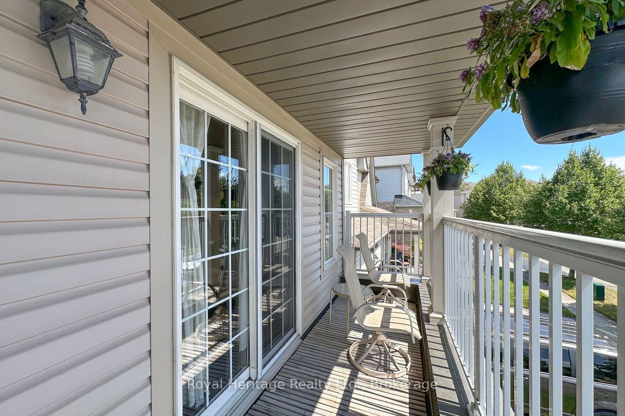Photo 14 of 941 Langford Street, Oshawa, Eastdale — HOMEH