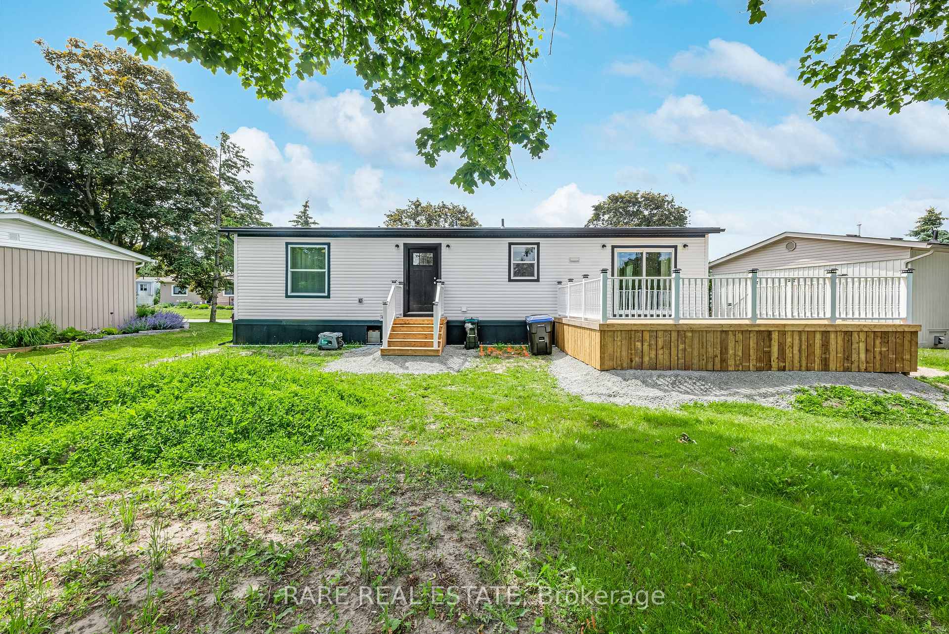 Photo 26 of 76 Linden Lane, Innisfil, Alcona — HOMEH