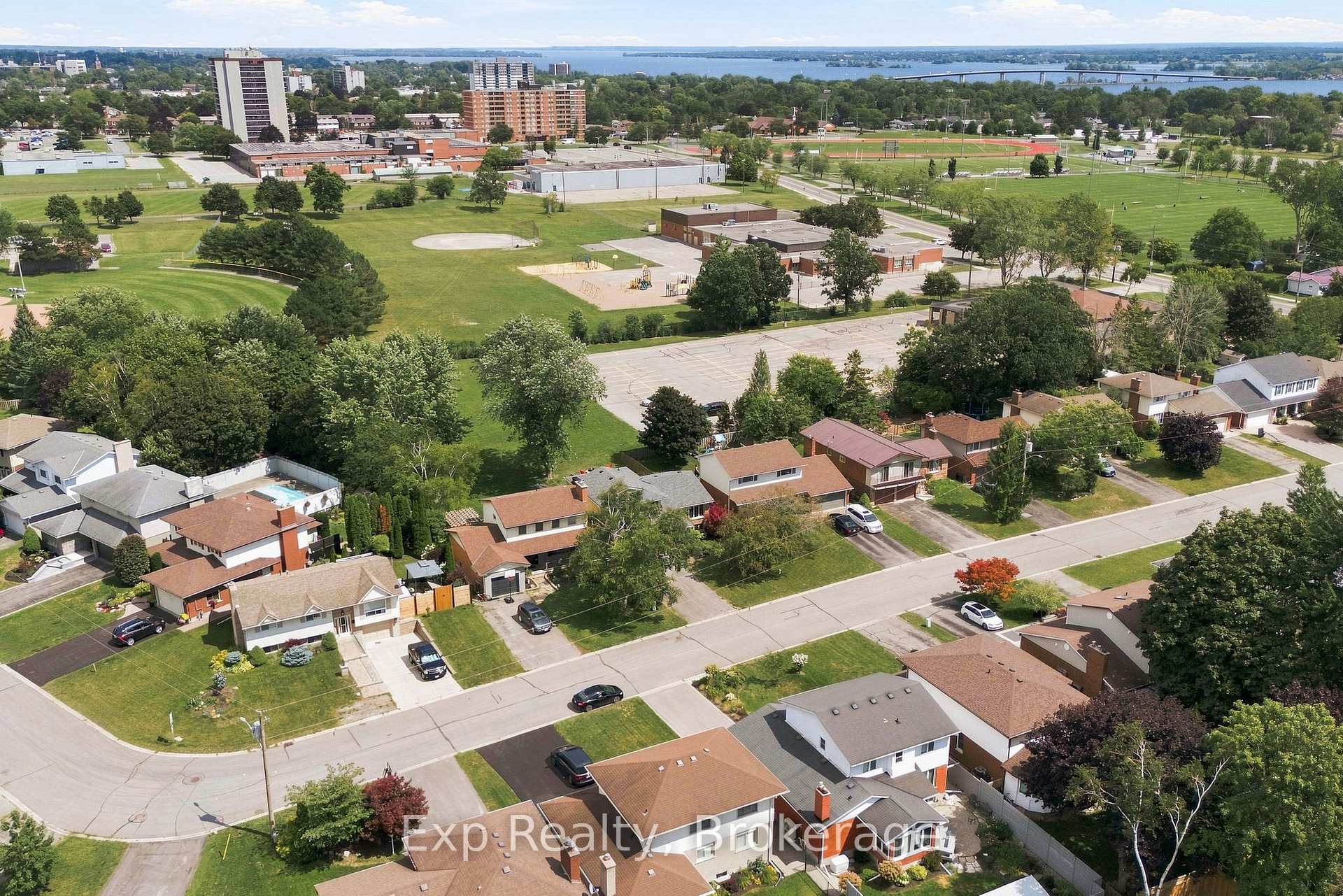 Photo 42 of 36 Kensington Crescent, Belleville, Belleville Ward — HOMEH