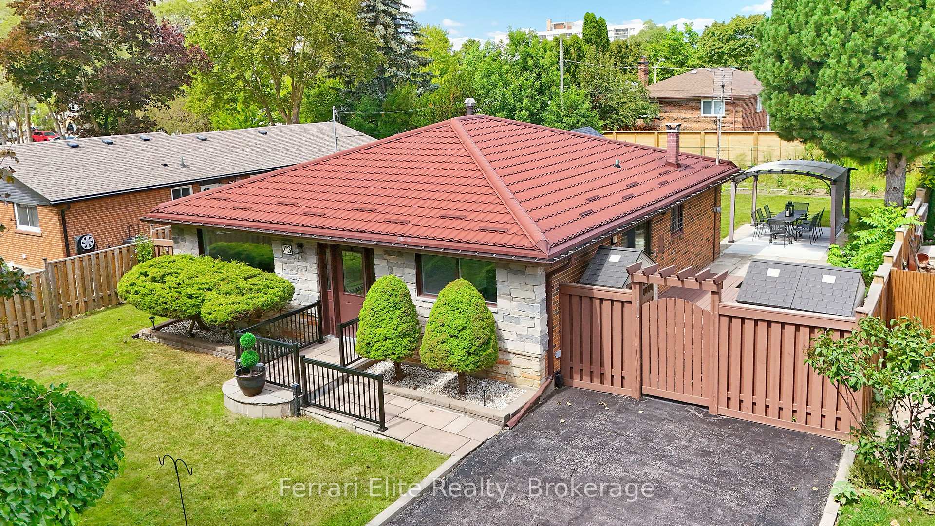 Photo 1 of 73 Farley Crescent, Etobicoke, Willowridge-Martingrove-Richview — HOMEH