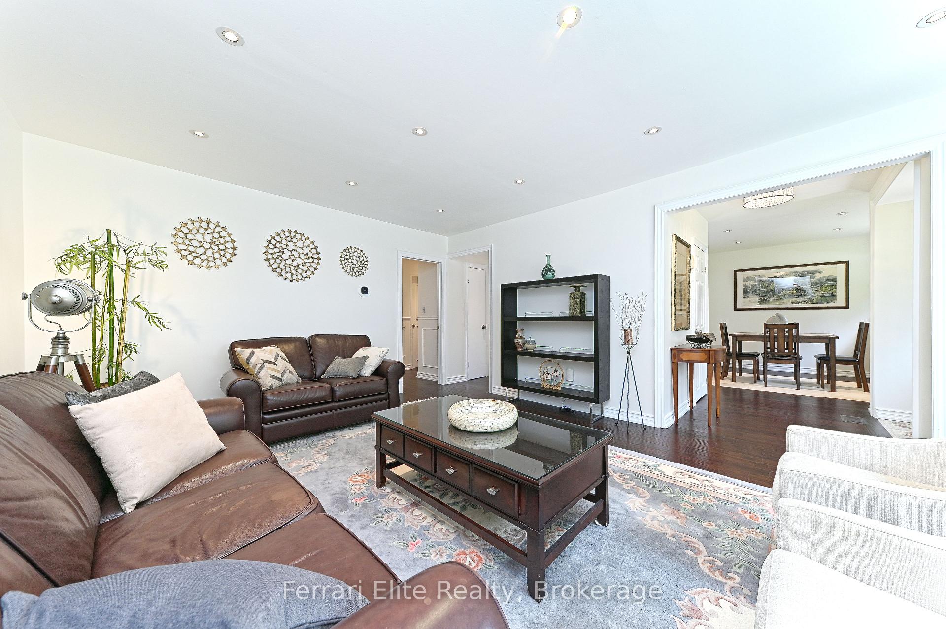 Photo 6 of 73 Farley Crescent, Etobicoke, Willowridge-Martingrove-Richview — HOMEH