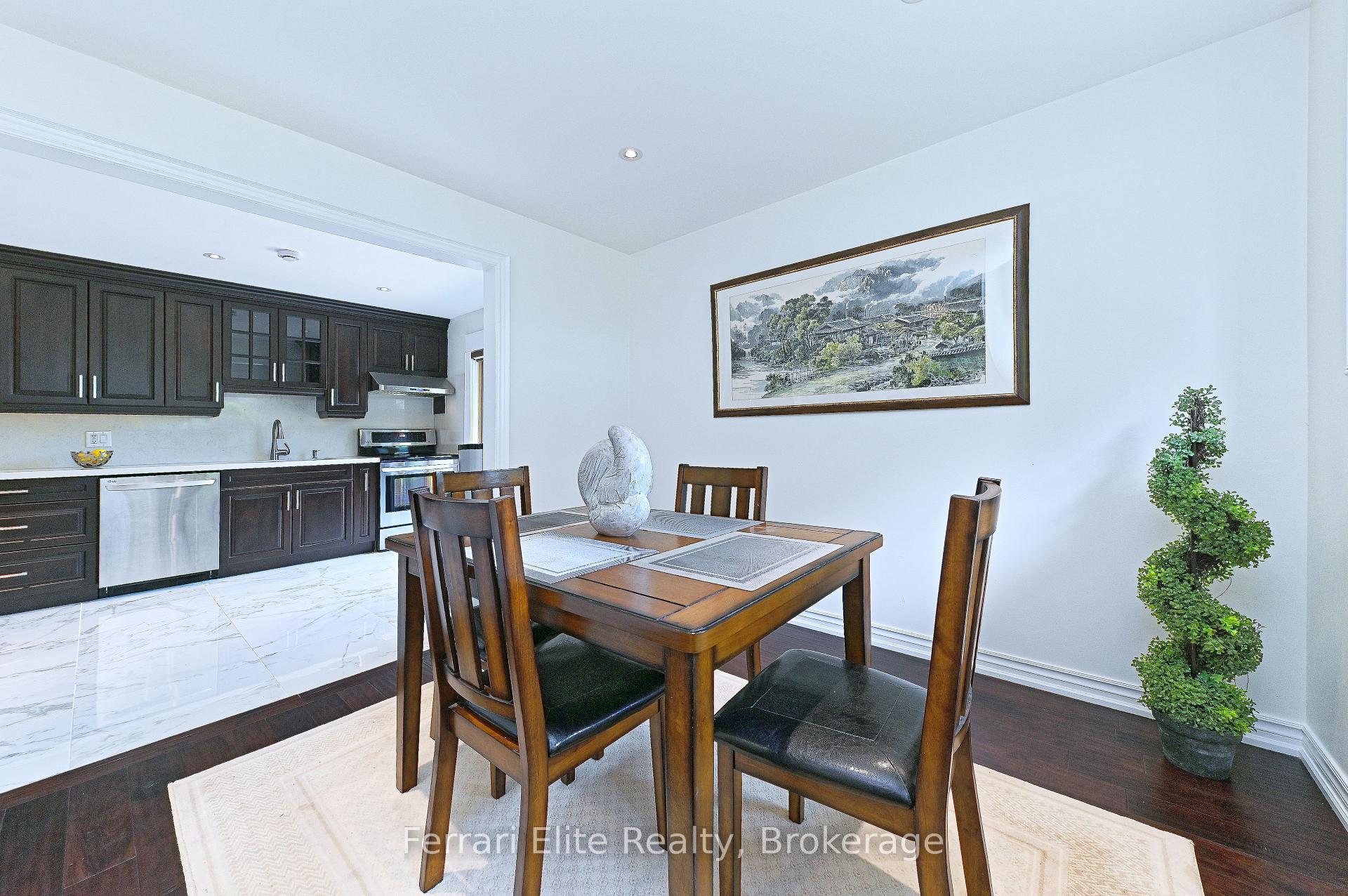 Photo 12 of 73 Farley Crescent, Etobicoke, Willowridge-Martingrove-Richview — HOMEH