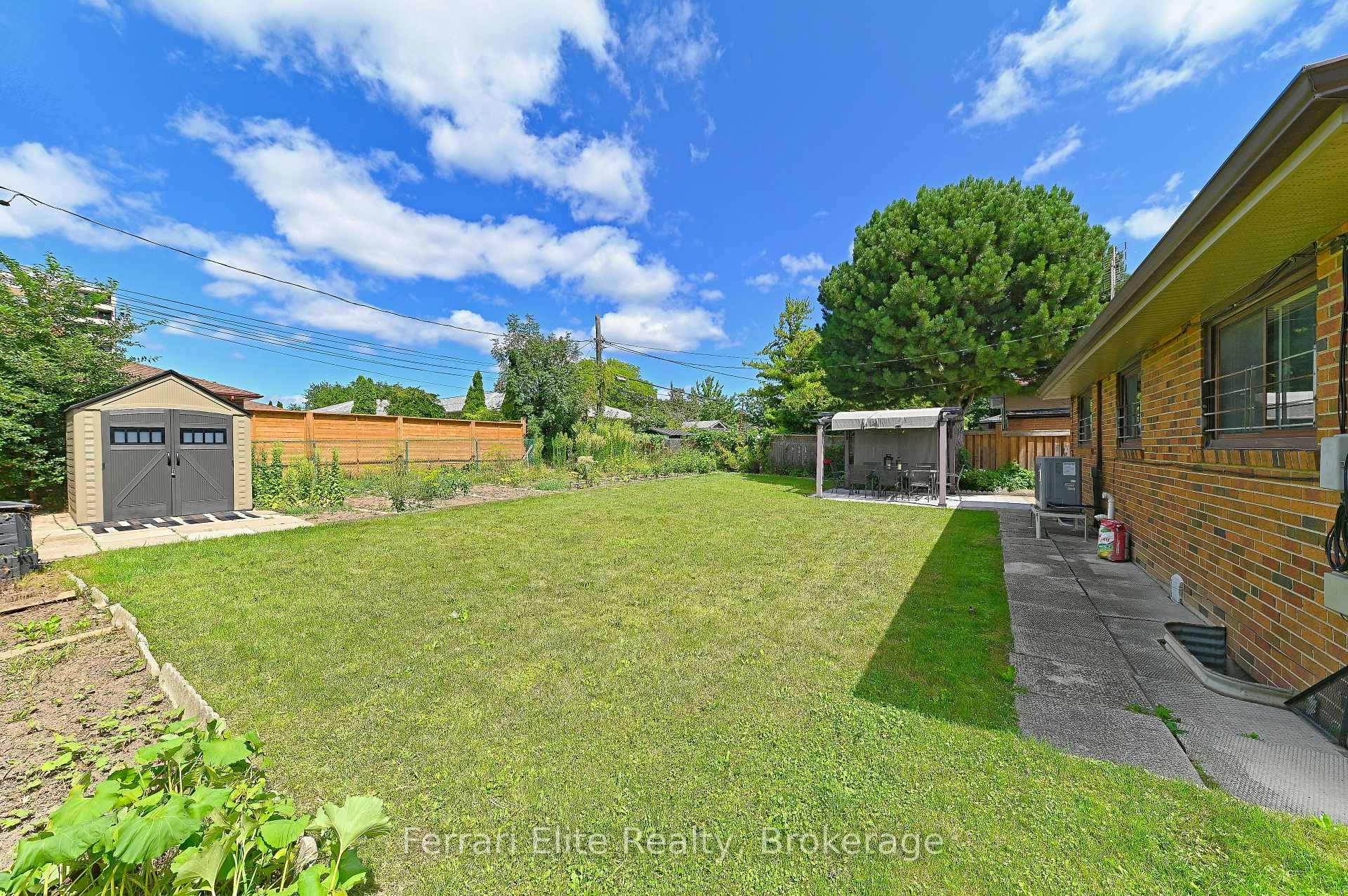 Photo 26 of 73 Farley Crescent, Etobicoke, Willowridge-Martingrove-Richview — HOMEH