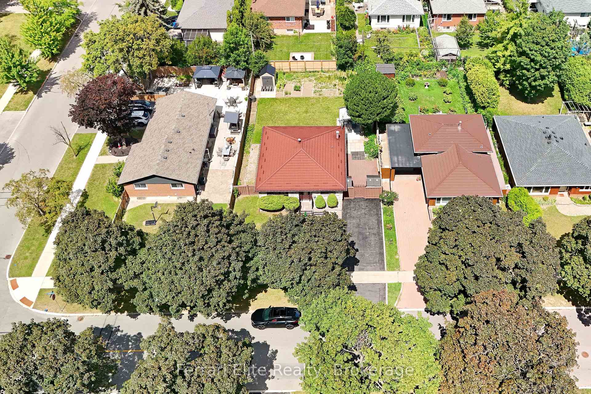 Photo 27 of 73 Farley Crescent, Etobicoke, Willowridge-Martingrove-Richview — HOMEH