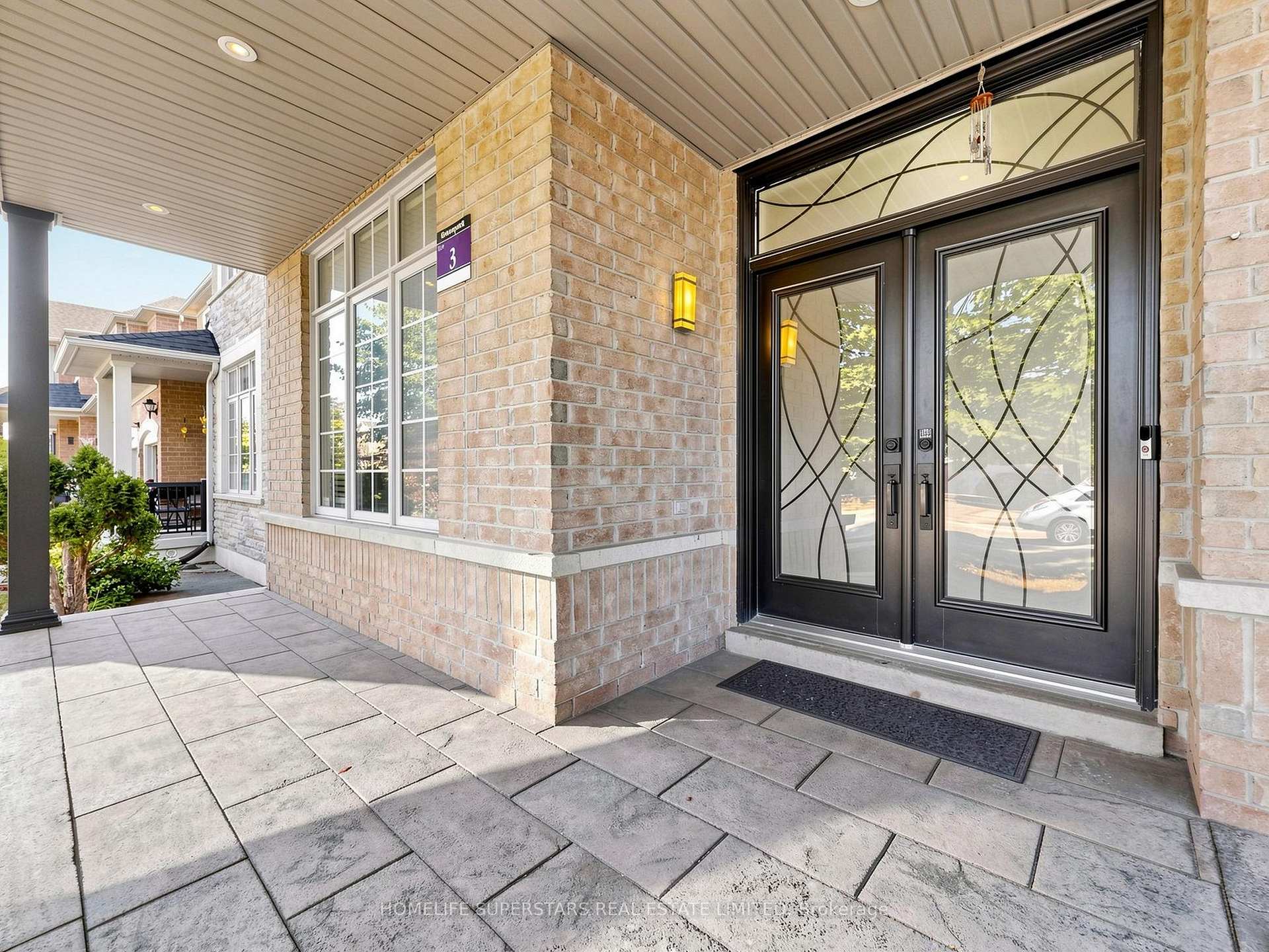 Photo 3 of 72 Egypt Drive, Brampton, Sandringham-Wellington North — HOMEH
