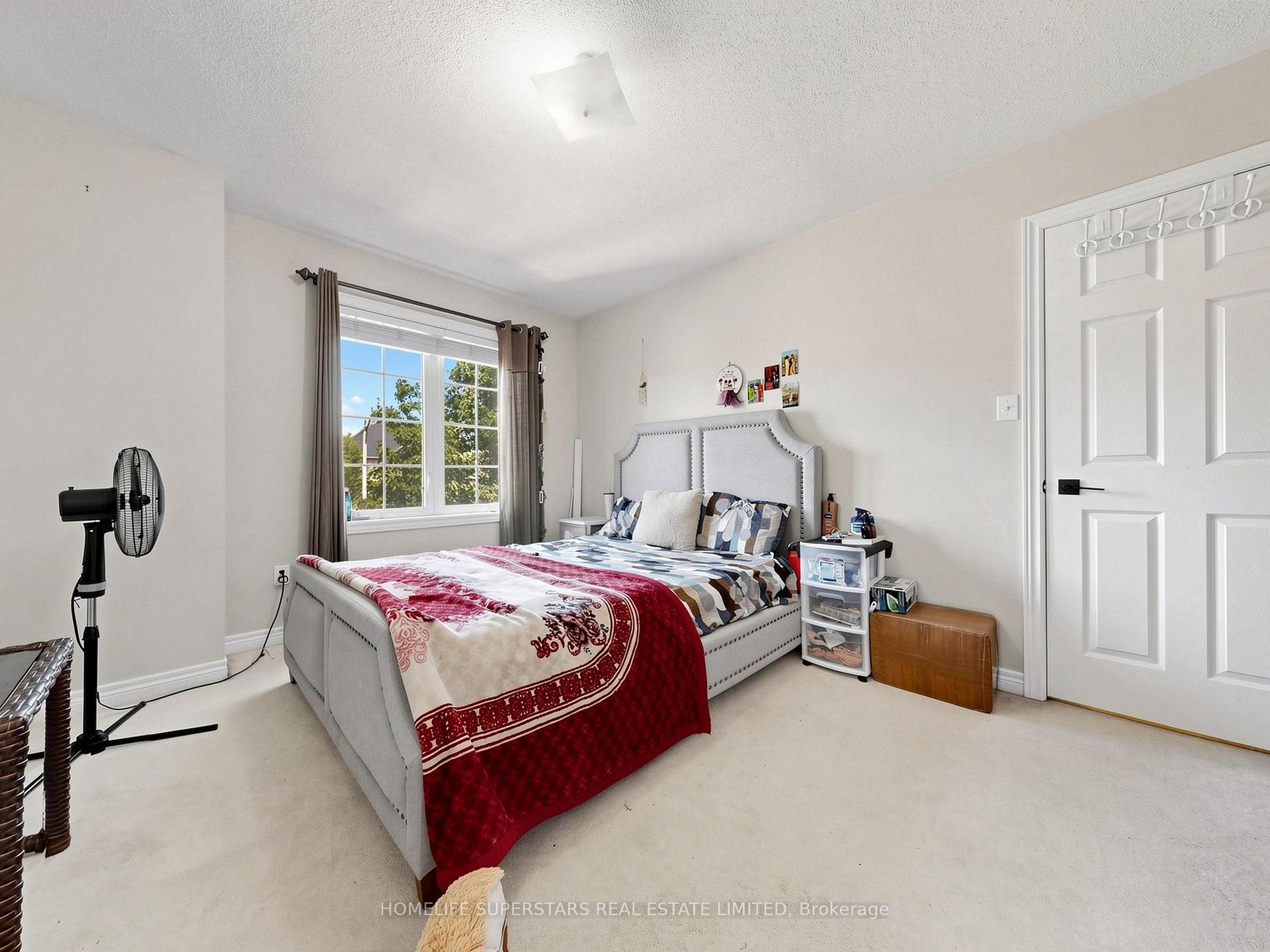 Photo 30 of 72 Egypt Drive, Brampton, Sandringham-Wellington North — HOMEH