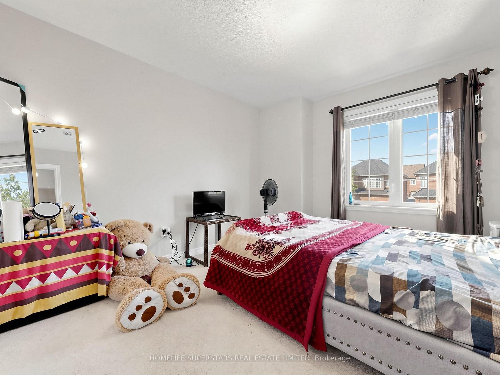 Photo 31 of 72 Egypt Drive, Brampton, Sandringham-Wellington North — HOMEH