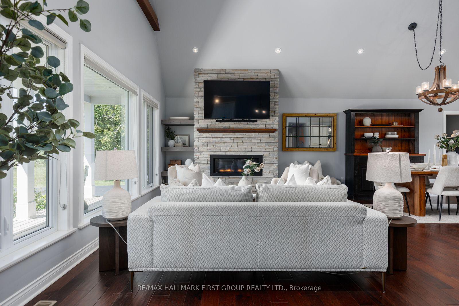 Photo 9 of 20 Lagoon Drive, Kawartha Lakes, Fenelon Falls — HOMEH