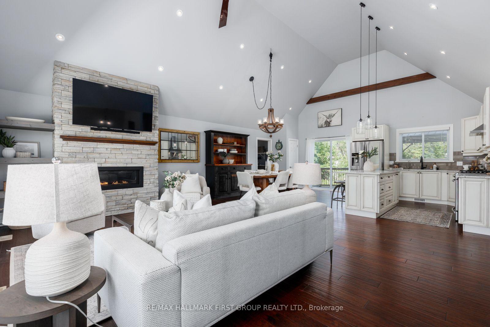 Photo 10 of 20 Lagoon Drive, Kawartha Lakes, Fenelon Falls — HOMEH