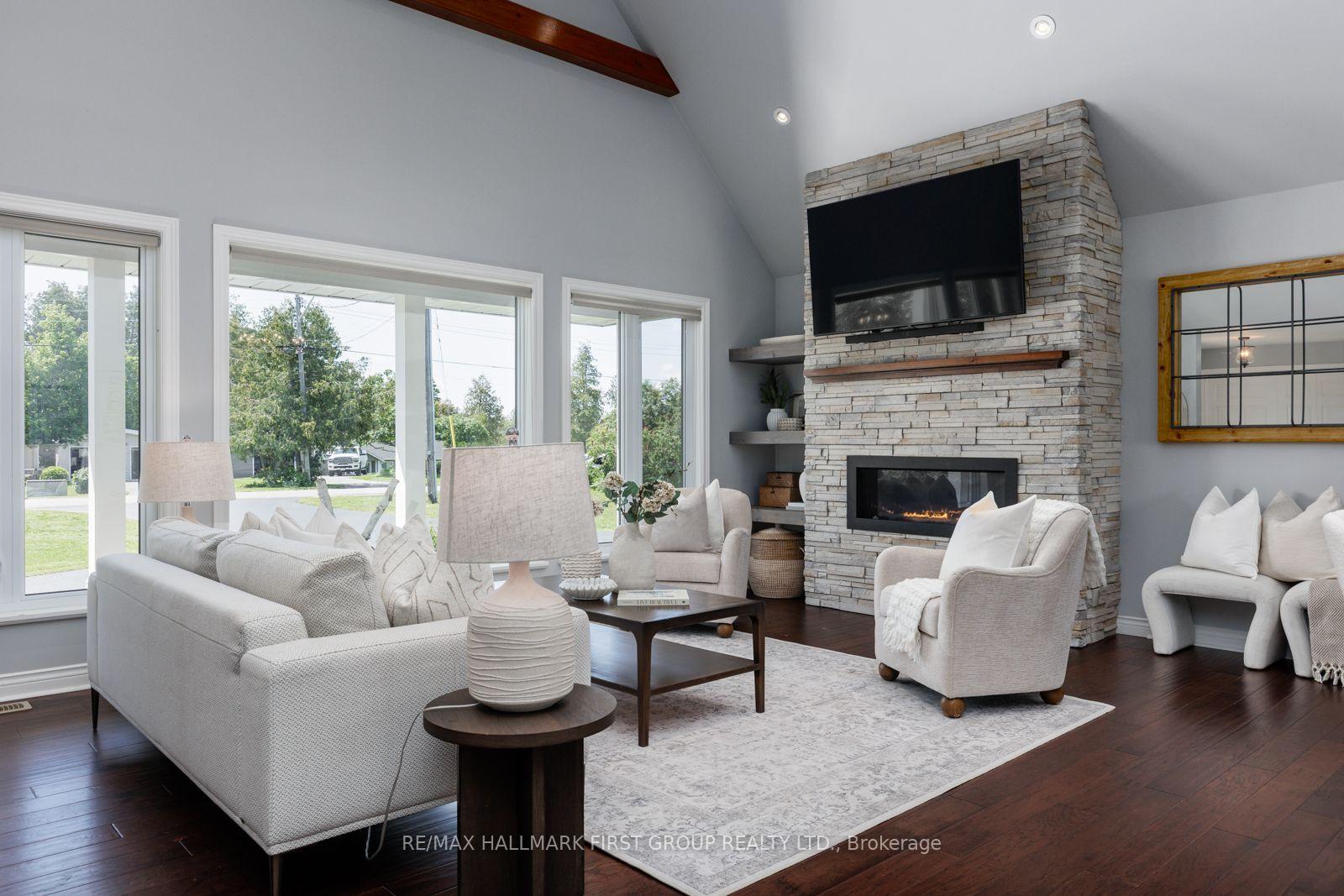 Photo 11 of 20 Lagoon Drive, Kawartha Lakes, Fenelon Falls — HOMEH