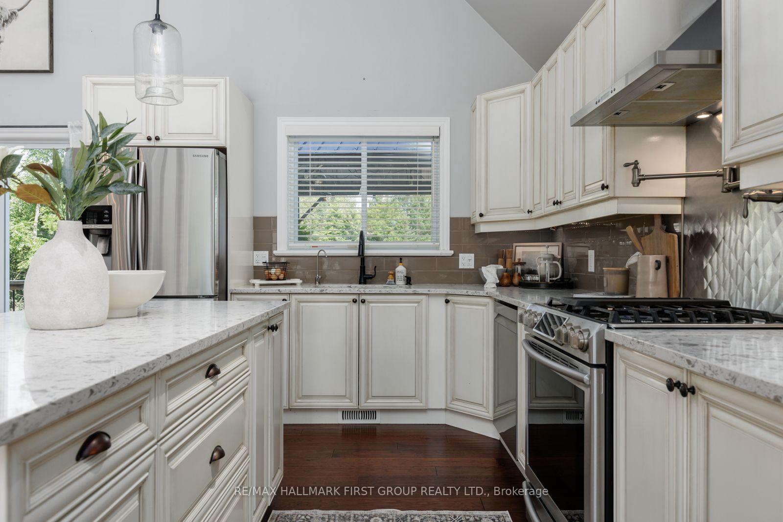 Photo 20 of 20 Lagoon Drive, Kawartha Lakes, Fenelon Falls — HOMEH