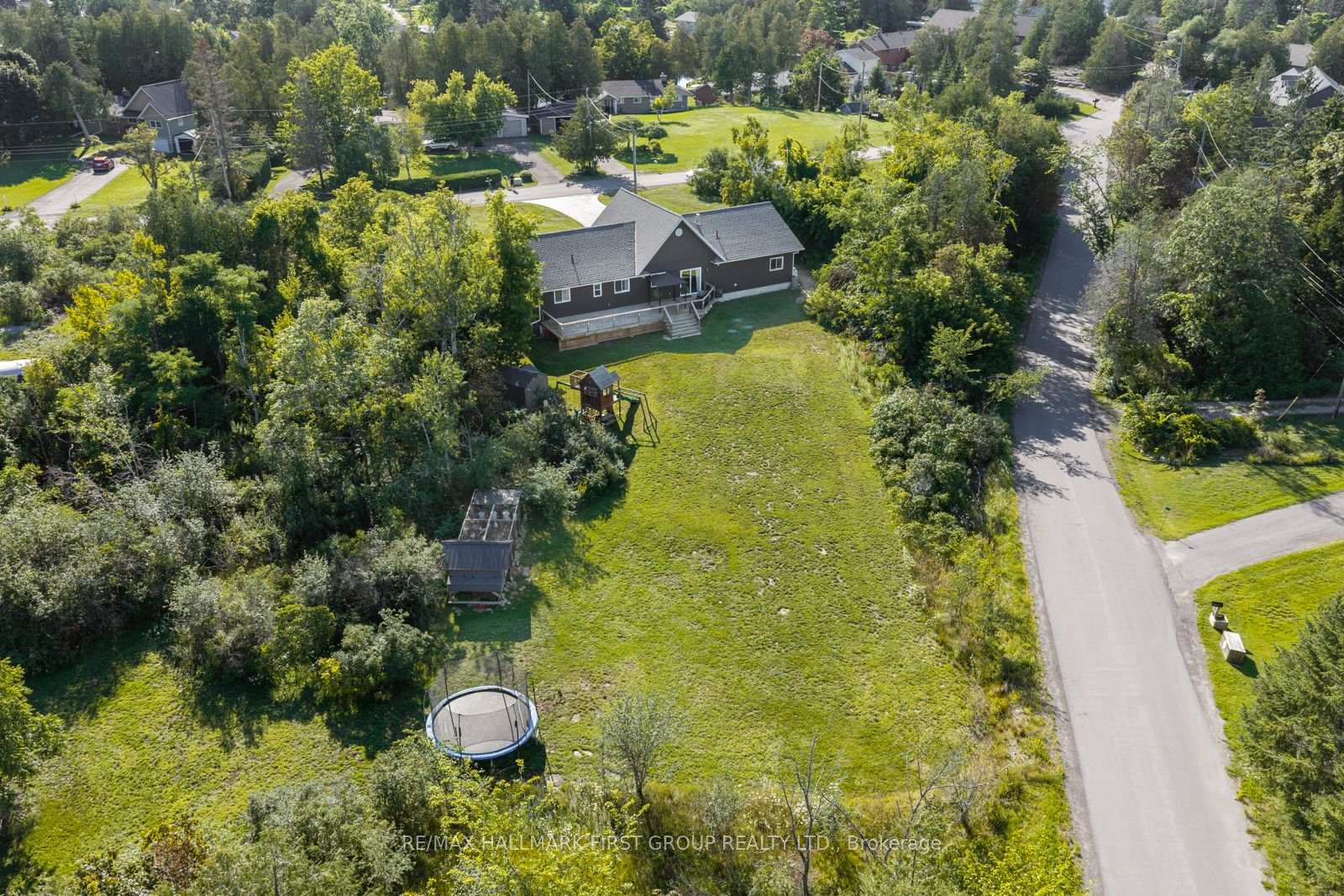 Photo 43 of 20 Lagoon Drive, Kawartha Lakes, Fenelon Falls — HOMEH