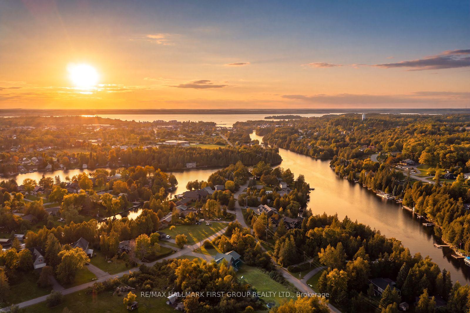 Photo 48 of 20 Lagoon Drive, Kawartha Lakes, Fenelon Falls — HOMEH
