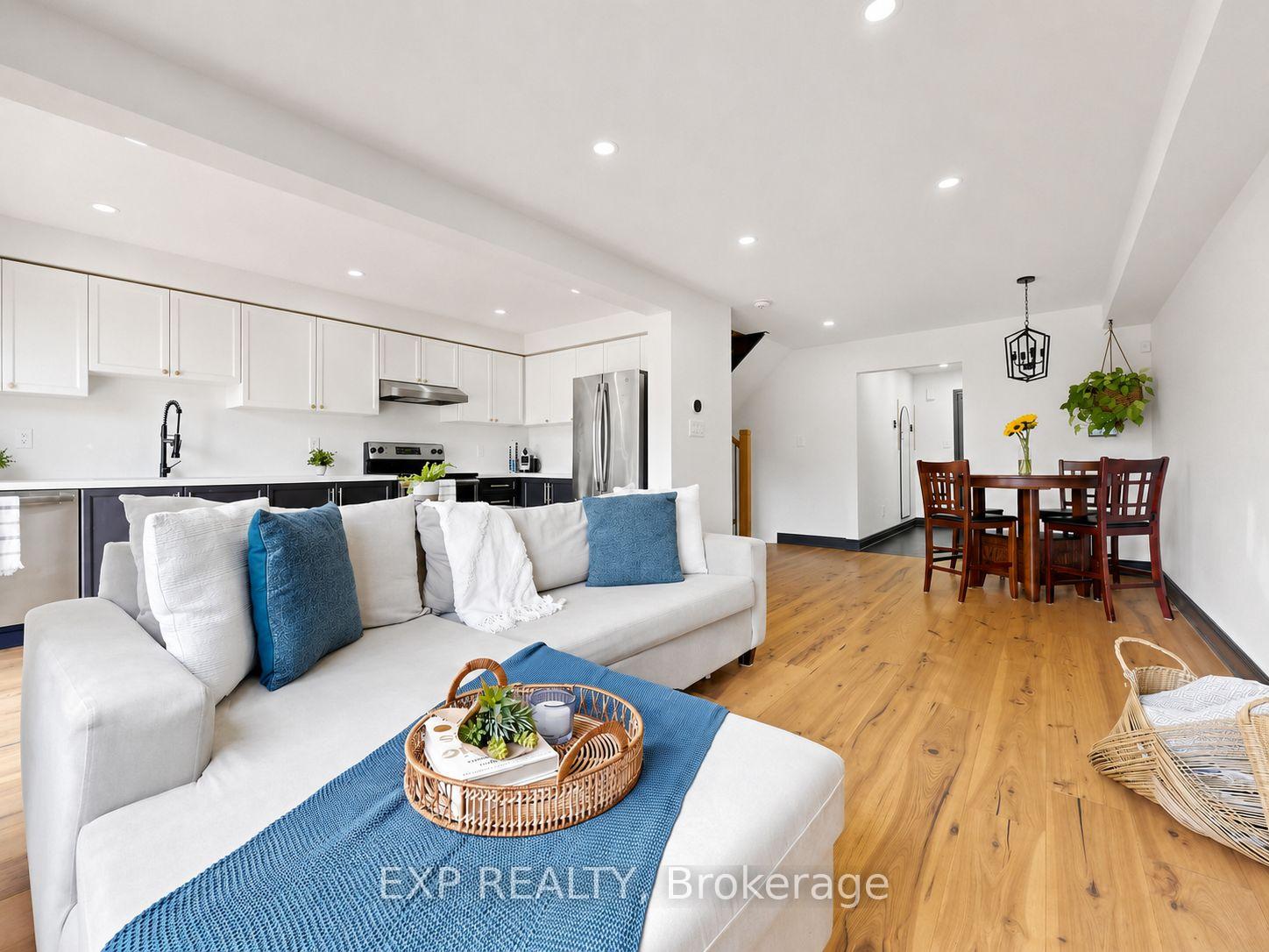 Photo 4 of 101 Mccurdy Drive, New Tecumseth, Tottenham — HOMEH