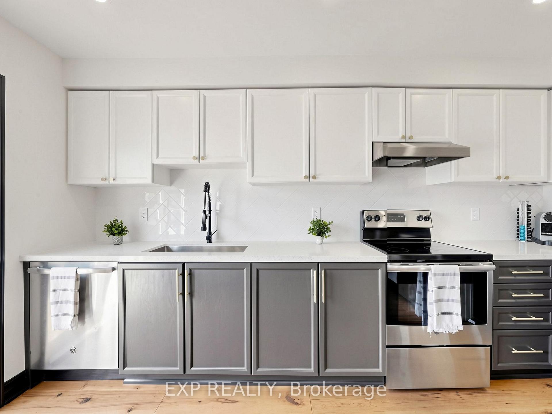 Photo 11 of 101 Mccurdy Drive, New Tecumseth, Tottenham — HOMEH