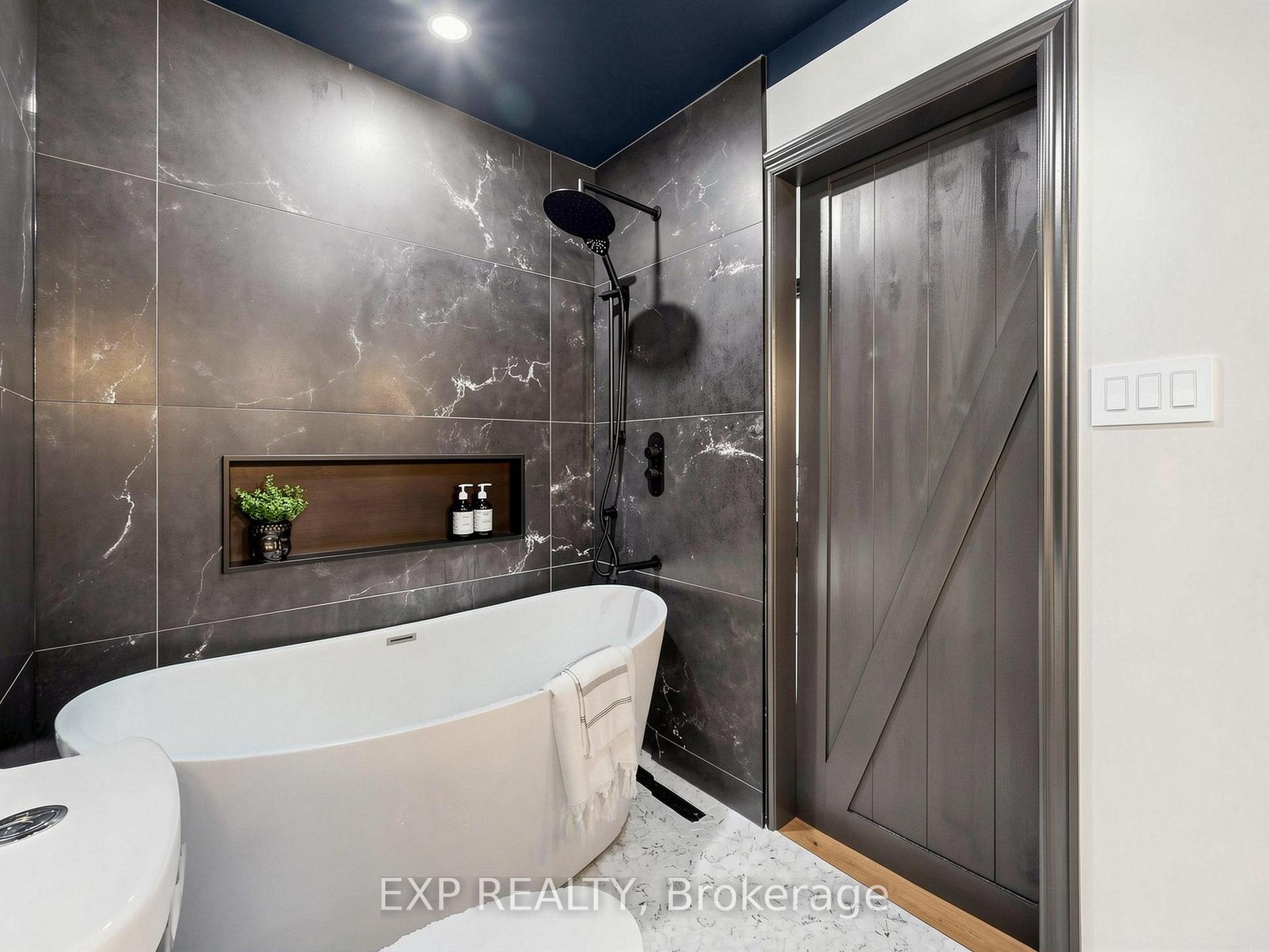 Photo 21 of 101 Mccurdy Drive, New Tecumseth, Tottenham — HOMEH