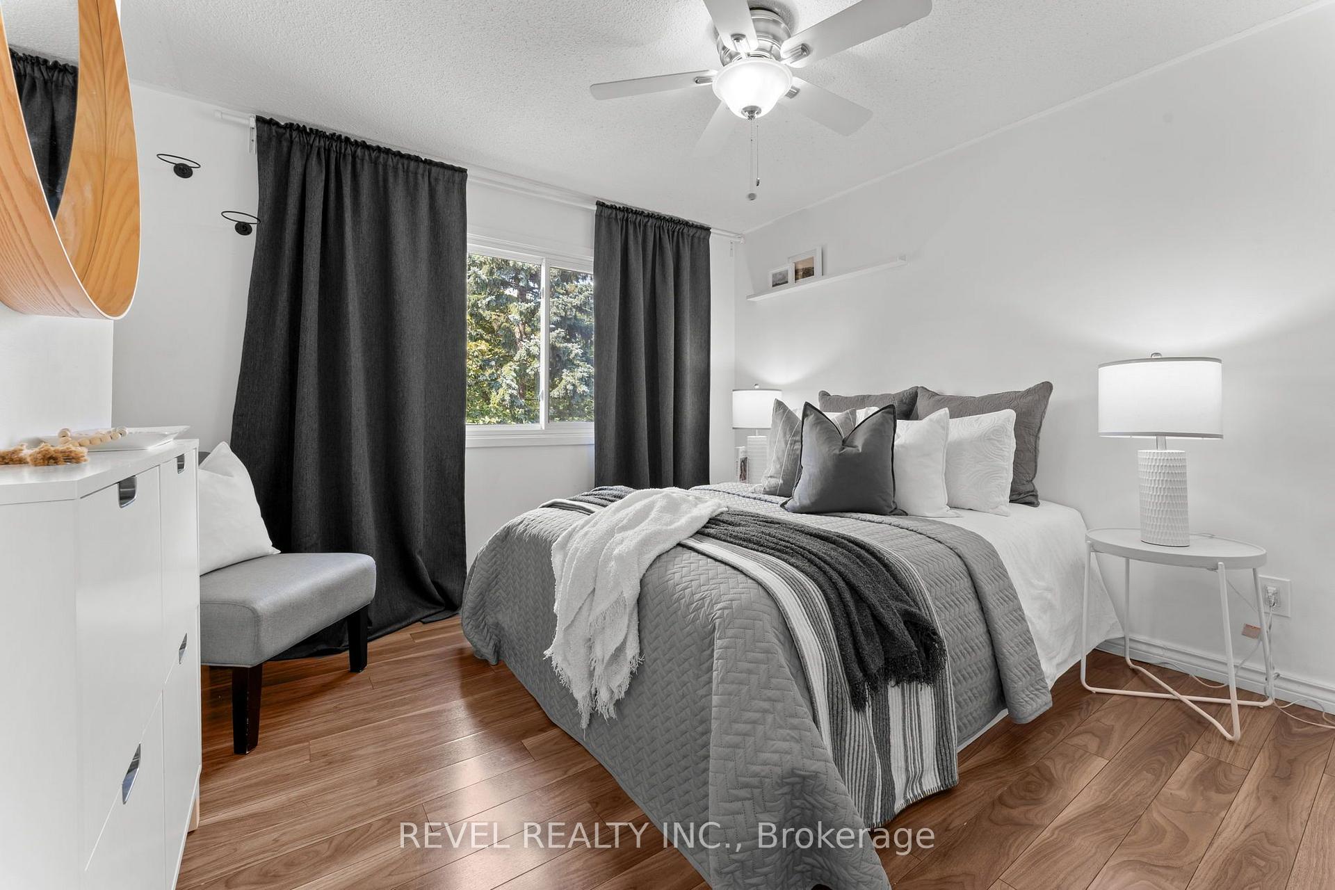 Photo 15 of 18 Longstaff Drive, Ajax, Central — HOMEH